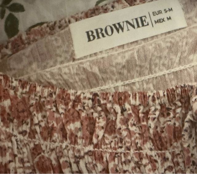 Blusa Brownie manga corta floral