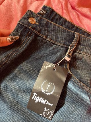 Pantalones vaqueros azules de campana