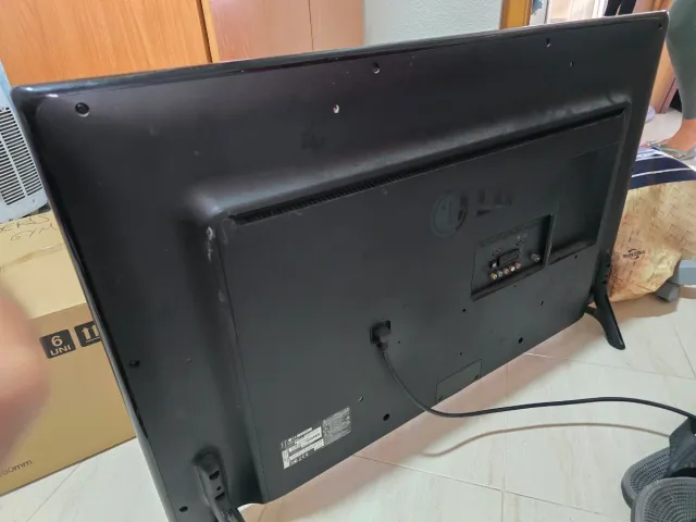 Televisor LG Negro 42"
