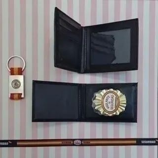 OFERTA SET LLAVERO + CARTERA + PULSERA REGALO