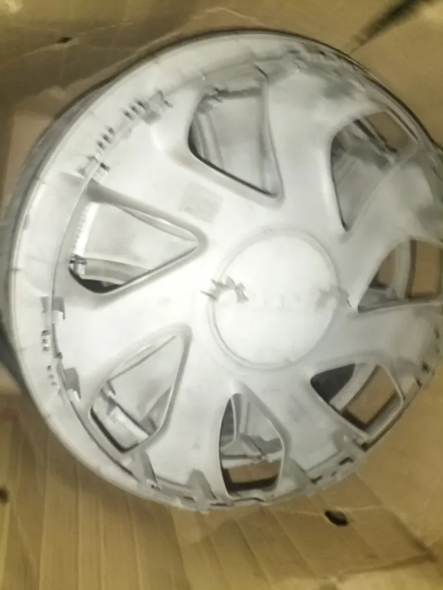 Tapacubos Dacia Sandero (1 unidad) 15 pulgadas