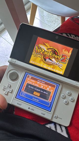 Nintendo 3DS Blanca y plateada