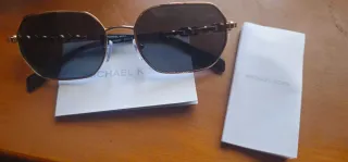 Gafas de sol Michael Kors doradas y negras