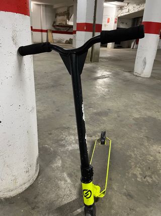 Patinete Decathlon Amarillo