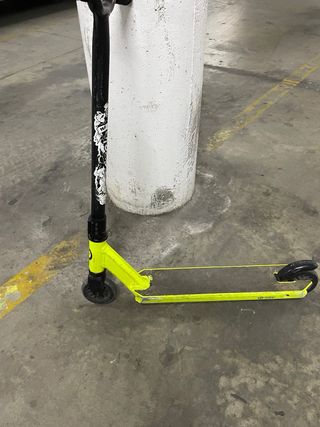 Patinete Decathlon Amarillo