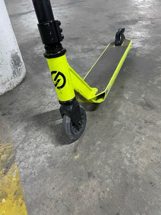 Patinete Decathlon Amarillo