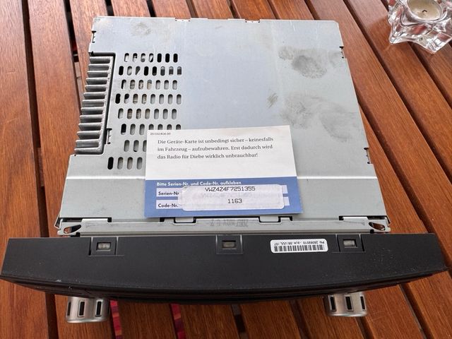 Radio Volkswagen T5 con Código de Desbloqueo