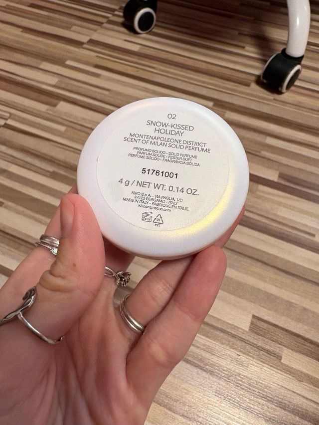 Perfume Sólido Kiko Milano Dorado y Blanco