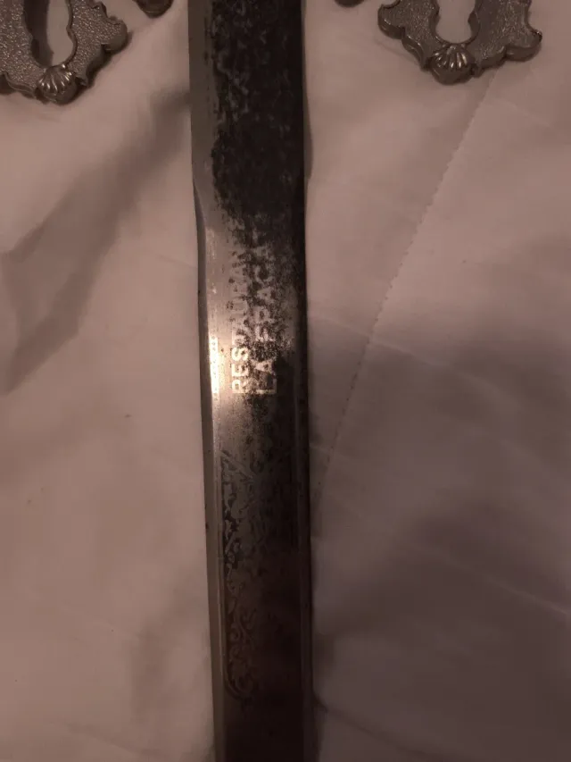 Espada decorativa antigua