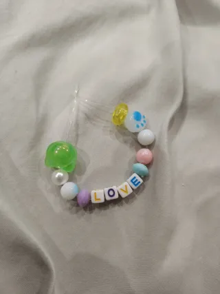 Bisutería artesanal con abalorios