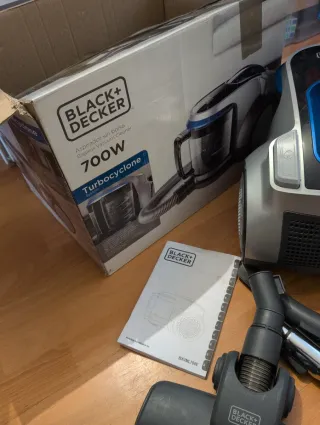 Aspirador Black+Decker  700w con manguera