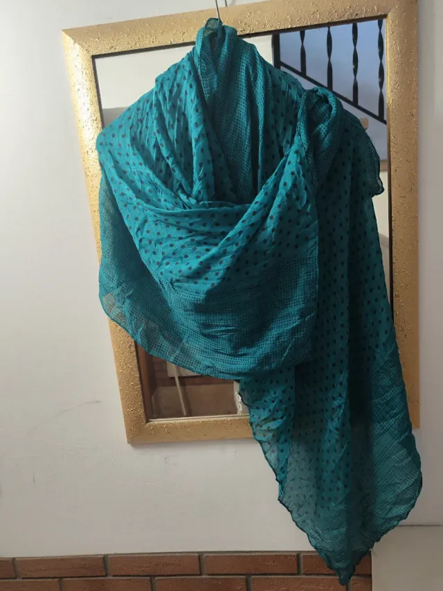 Sciarpa verde a pois