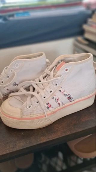 Zapatillas Adidas Plataforma Blancas y Rosas