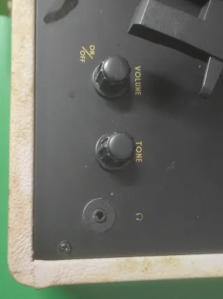 Giradischi da viaggio vintage Crosley Beige/Nero