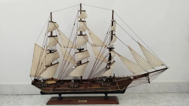 REPRODUCCIÓN FRAGATA S. XVIII