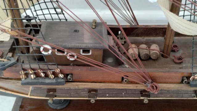 REPRODUCCIÓN FRAGATA S. XVIII