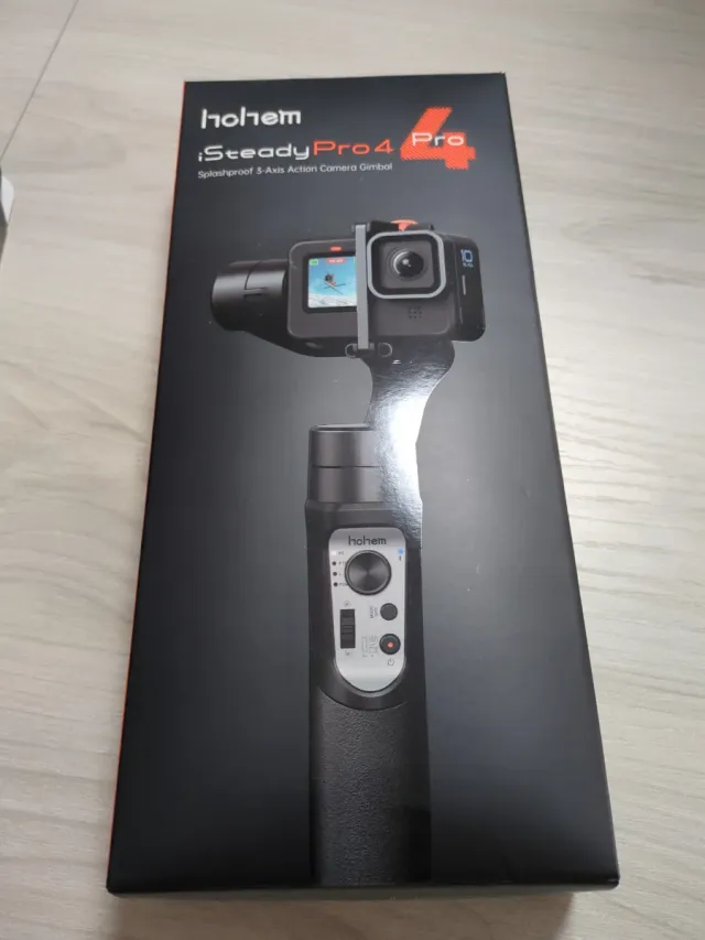 GoPro Hero 10 Black + Gimbal Hohem + Accesorios