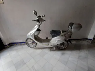 Bicicleta Eléctrica Momty Plata