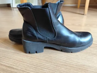 Botines negros con elástico