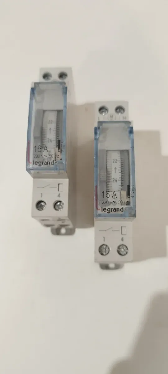 Interruptor Horario Legrand 16A