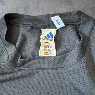 Maglietta Adidas Vintage Anni 2000 - Taglia L