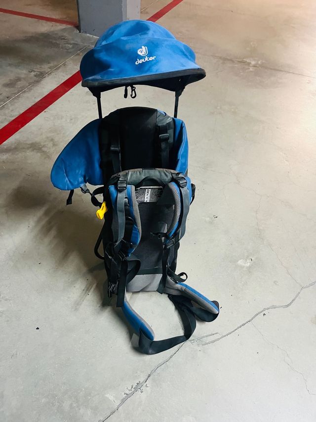 Mochila Deuter Kid Aircomfort porta bebés