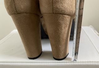 Botines tacón cordones ante beige