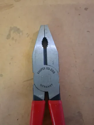 KNIPEX ALICATES UNIVERSALES NUEVO