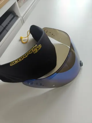 Scorpion EXO-1400 Carbono