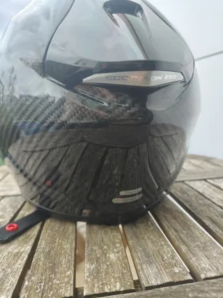 Scorpion EXO-1400 Carbono