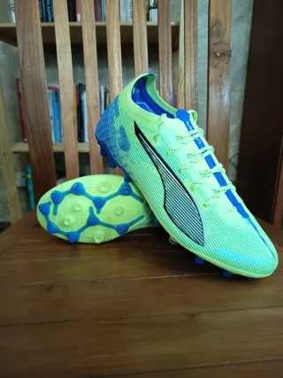 Botas Fútbol Puma Ultra 5 Ultimate MG Talla 39EUR