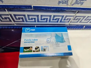 Funda impermeable y reutilizable para escayola