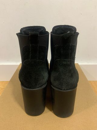 Botines negros piel talla 38