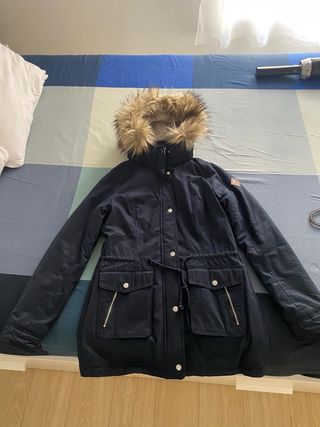 Abrigo Hollister Azul con Capucha