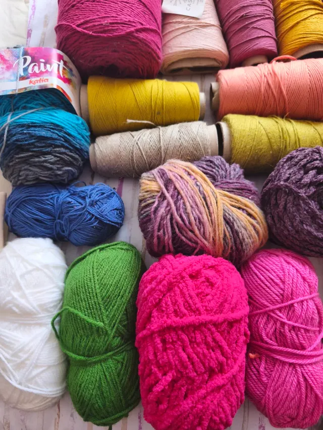 Lana e hilos para tejer