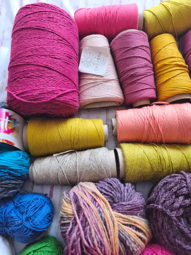 Lana e hilos para tejer