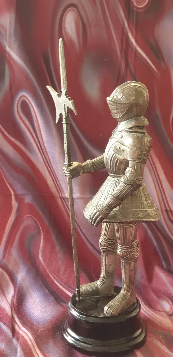 Estatua Caballero Armadura