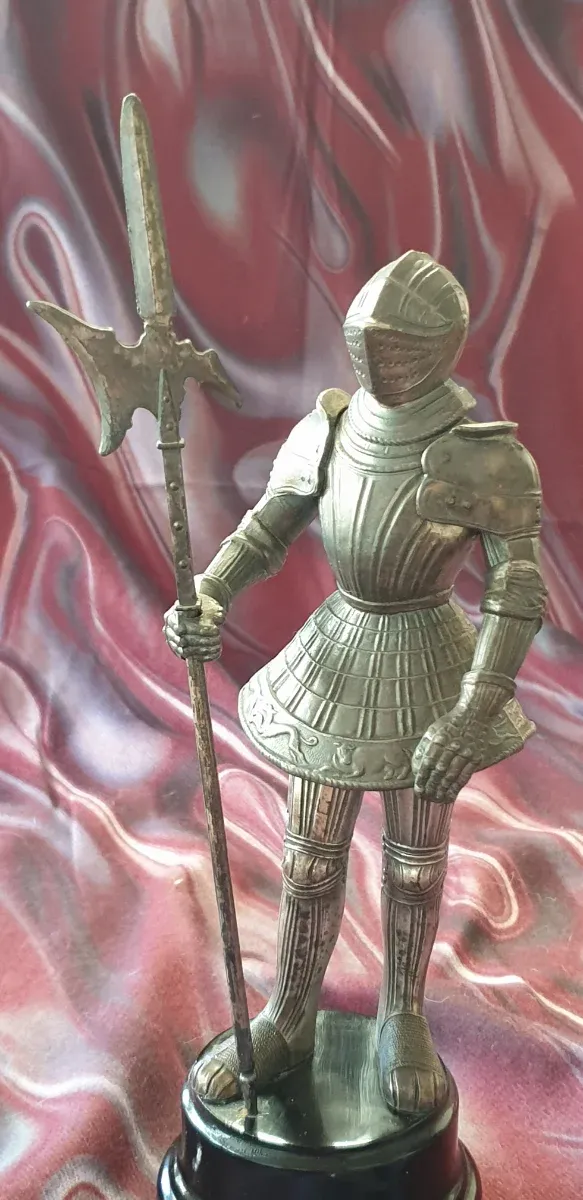 Estatua Caballero Armadura