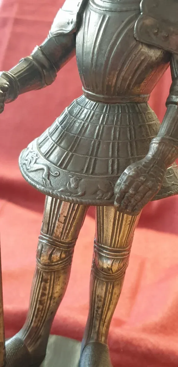 Estatua Caballero Armadura