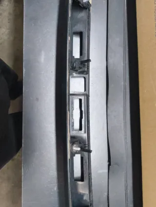 Embellecedor Maletero Dacia Duster