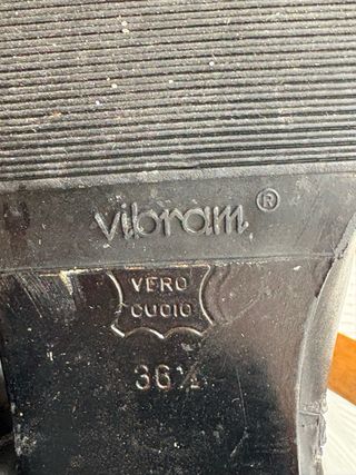 Stivali al ginocchio Vibram in pelle