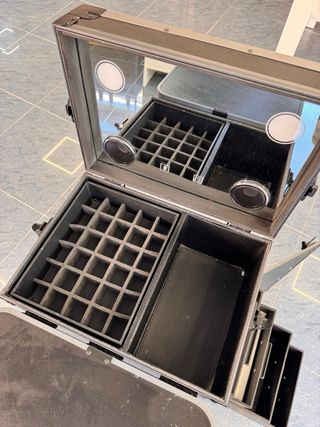 Maleta maquillaje aluminio 4 en 1 ruedas