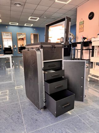 Maleta maquillaje aluminio 4 en 1 ruedas