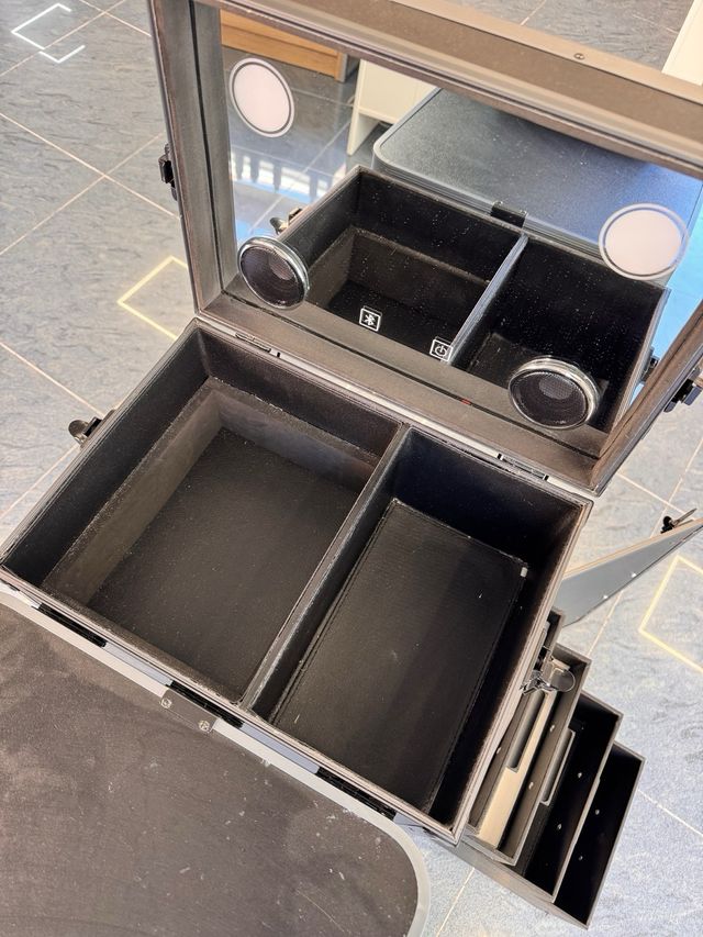 Maleta maquillaje aluminio 4 en 1 ruedas