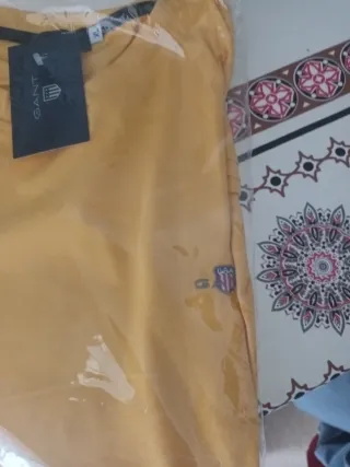 Camiseta GANT Mostaza Talla XL