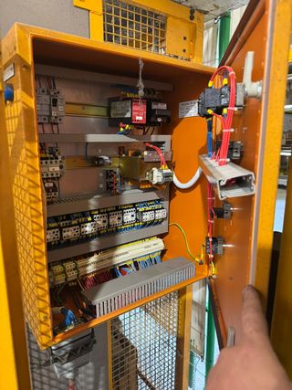 Plegadora de metal industrial