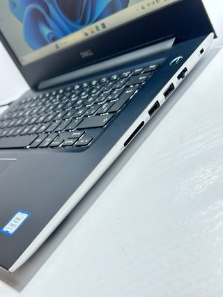 Dell Vostro 5471 i5 / 8Gb / 180Gb