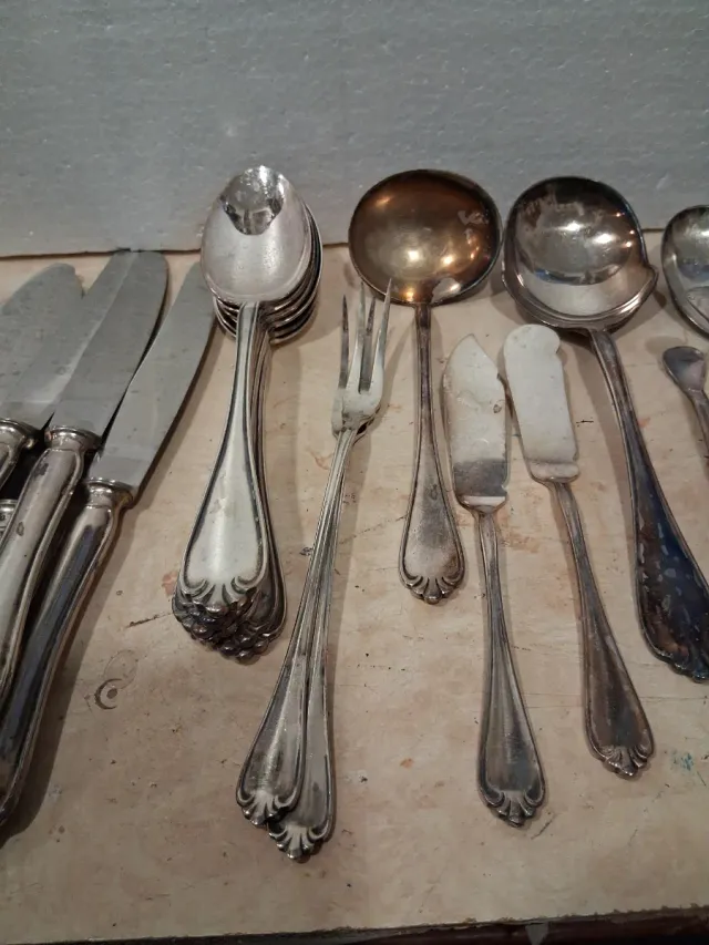 Set di posate in alpaca con il 90% di argento