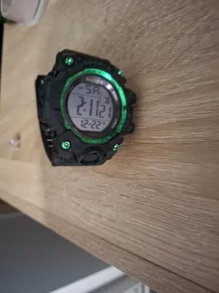 Reloj SKMEI Negro y Verde