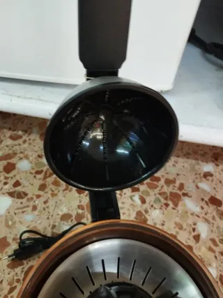 Exprimidor Taurus Easy Press 600W